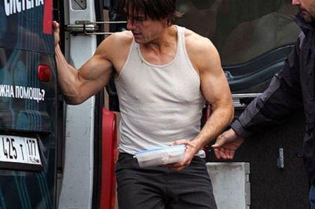 How The American Actor Tom Cruise Trained For His Best Physique